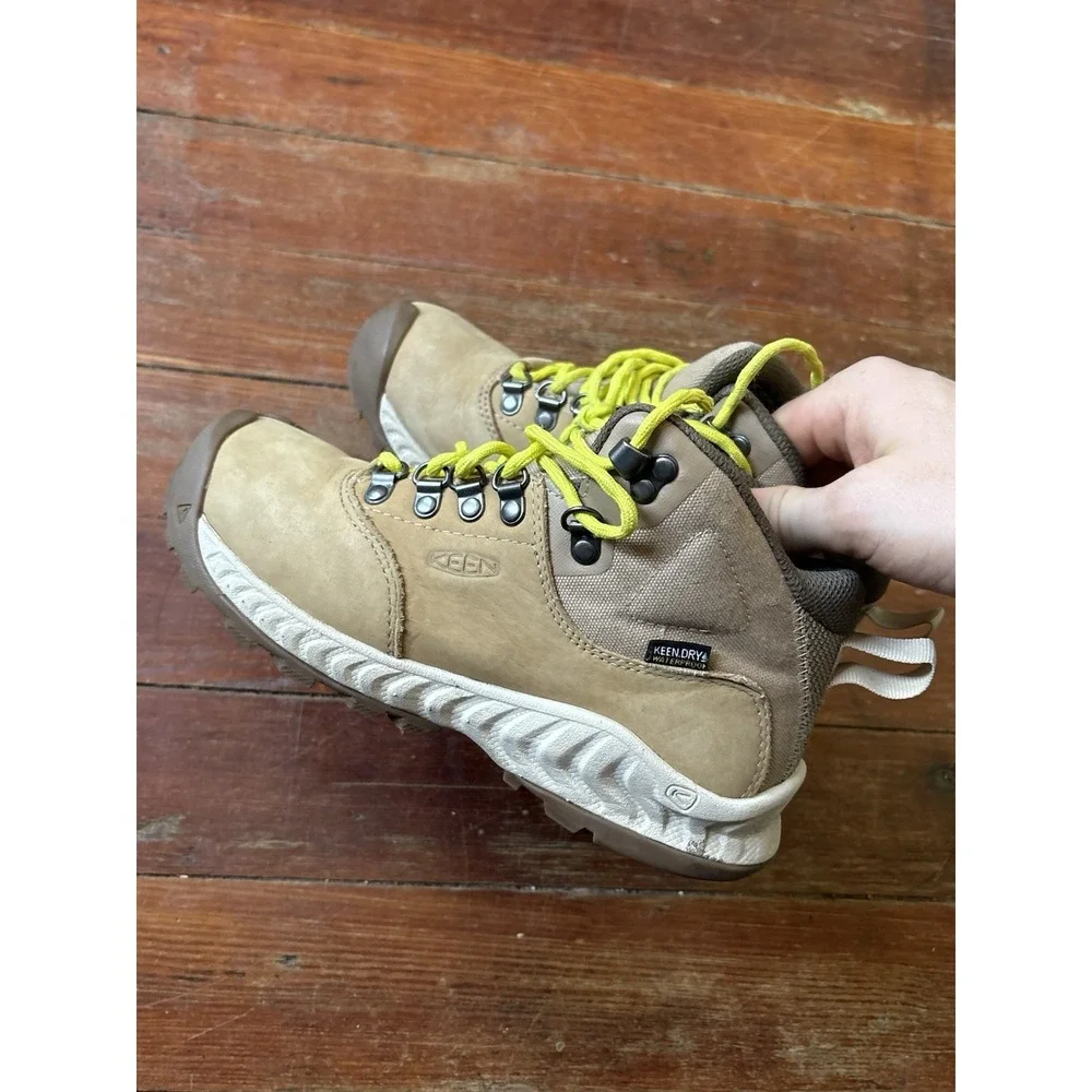 Women's Keen NXIS Explorer Mid Waterproof Hiking Boots Size 6 Beige Tan Brown